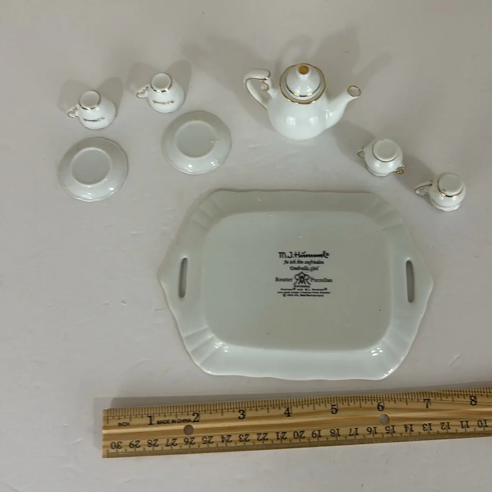 M J Hummel Umbrella Girl Mini Tea Set Reutter Porzellan Goebel Germany - Picture 4 of 12